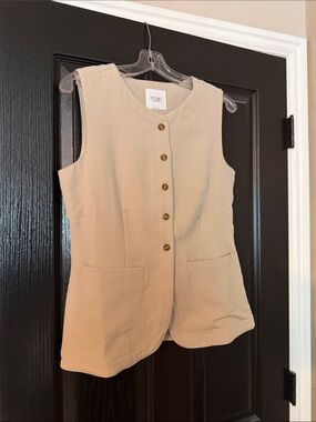 Studio Tan Button-Front Sleeveless Vest